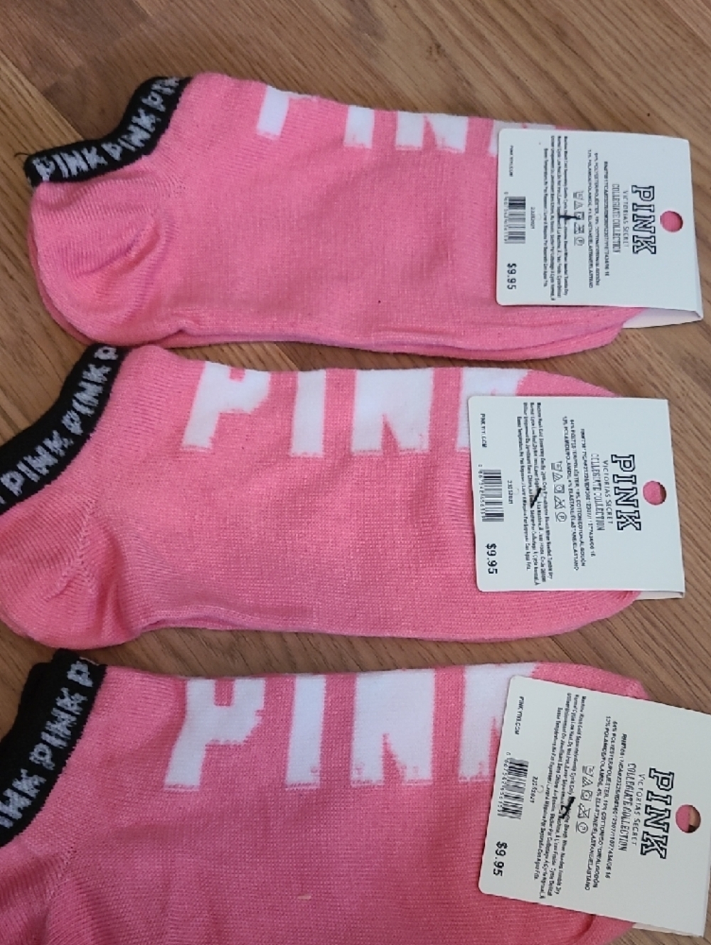 PINK Victoria's Secret Pink No-Show Athletic Socks with Black Trim - 3 Pack - Picture 2 of 3